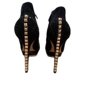 Vincent Camuto “Dany” heel booties size 7 OBO